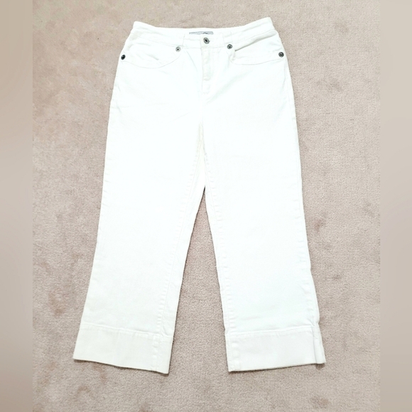 Chicos Platinum White Cropped Jeans Size 0.5 Size 6 Stretch Cotton Spandex Blend - Picture 1 of 10